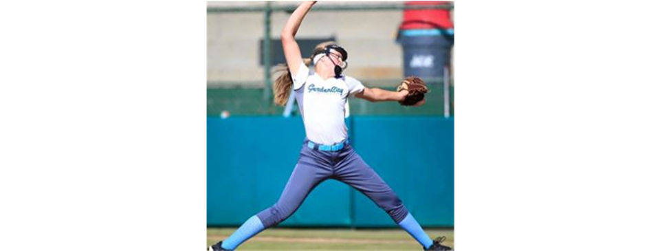 Grace Hardy Pitching